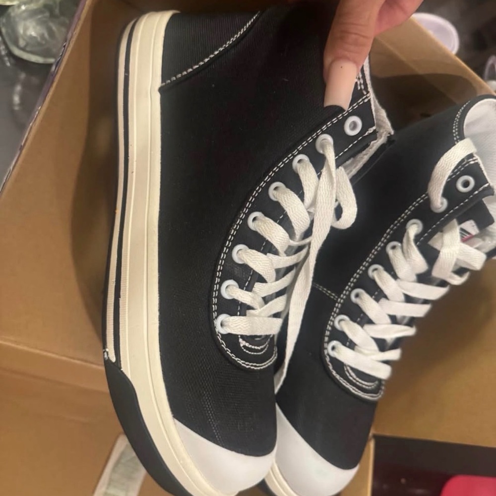 Avenger Work Boots/High-Top Sneakers